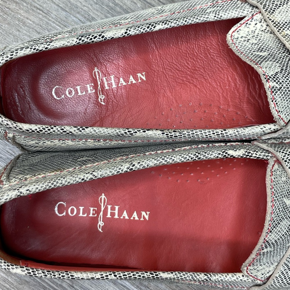 Cole Hann Air Shoes Women’s Driving Penny Loafers Snake Print Leather, 8 1/2 - Picture 2 of 11